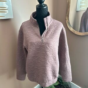 Elegant Mauve Quilted Turtleneck Sweater